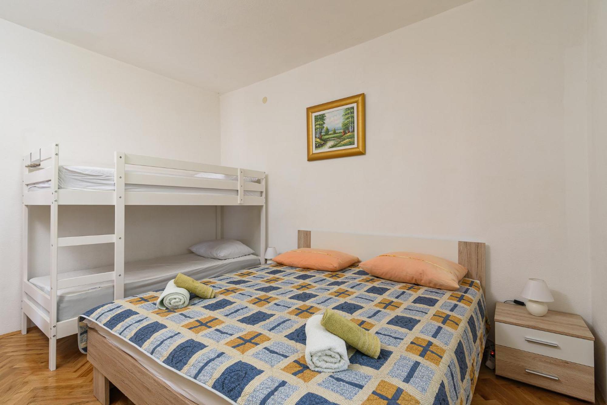 Apartment "Turista" Marina Εξωτερικό φωτογραφία