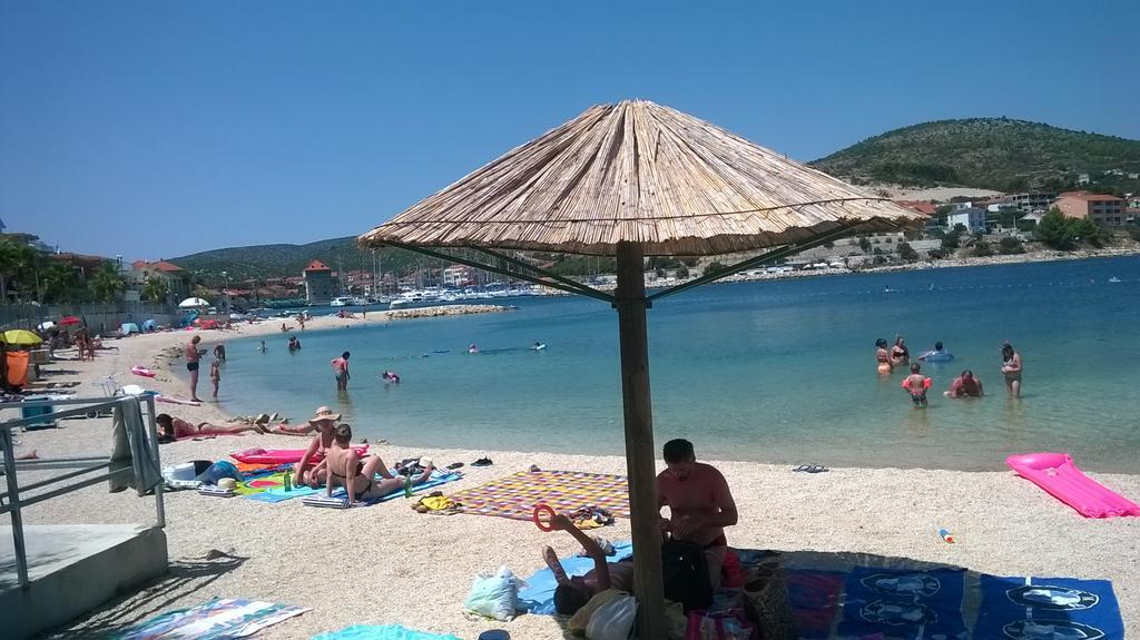 Apartment "Turista" Marina Εξωτερικό φωτογραφία
